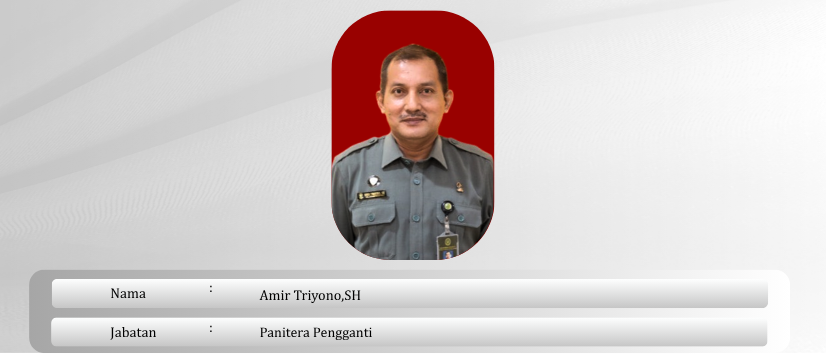 Amir Triyono,SH.png